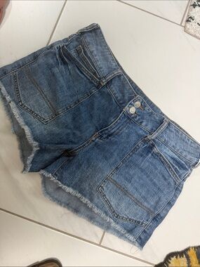 Pilcro Classic High-Waist Blue Denim Shorts